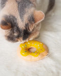 Donut - Banana Sprinkles -  Kattenspeelgoed - donut, kattenkruid, speeltje - Door Maudje & Co