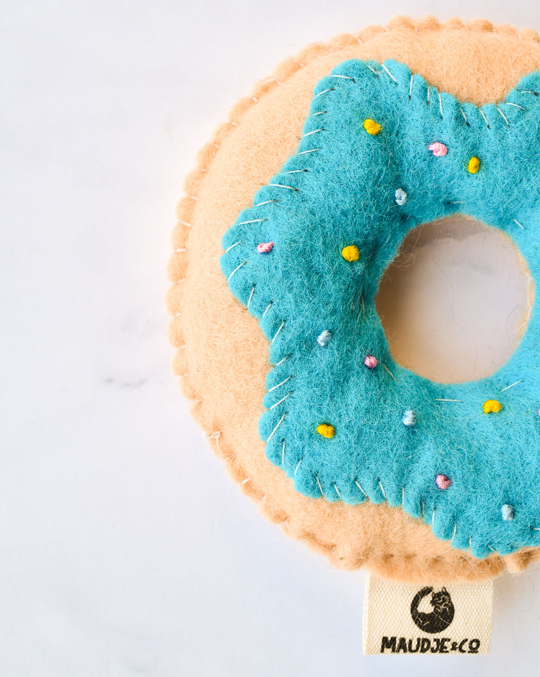 Donut Blueberry delight -  Kattenspeelgoed - donut, kattenkruid, speeltje - Door Maudje & Co